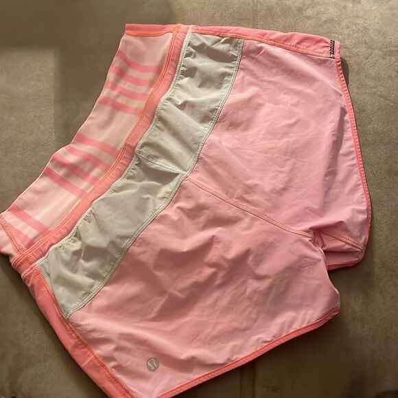 Rare Lululemon Run Pace Short Pink EUC in Size 4 - Picture 4 of 5